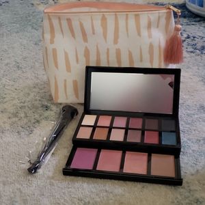Lancome Eye and Face Palette and dual end brush
